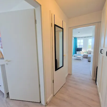 Stilvolle Mit Gemuetlichem Balkon In Apartment Sellin (Rugen)